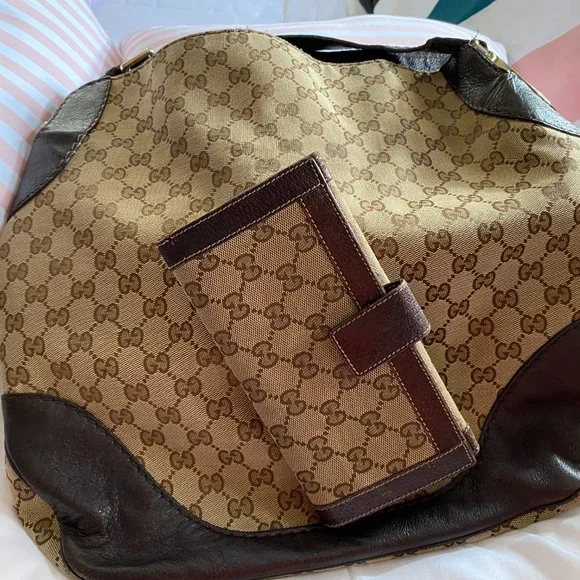 LET'S GO LADIES!!!!! GUCCI the whole set PURSE, WALLET AND SHOES (size8) - Picture 9 of 14